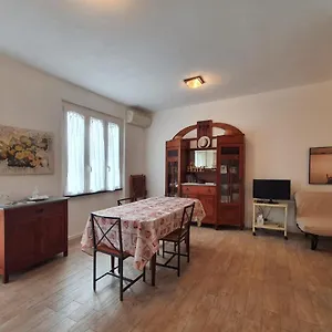 https://la-terrazza-sul-blu-corniglia.hotelitalianriviera.com